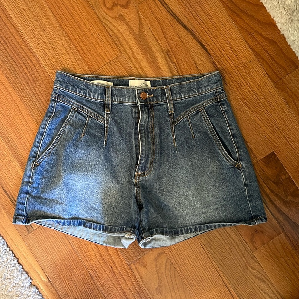 Universal Thread Jean Shorts